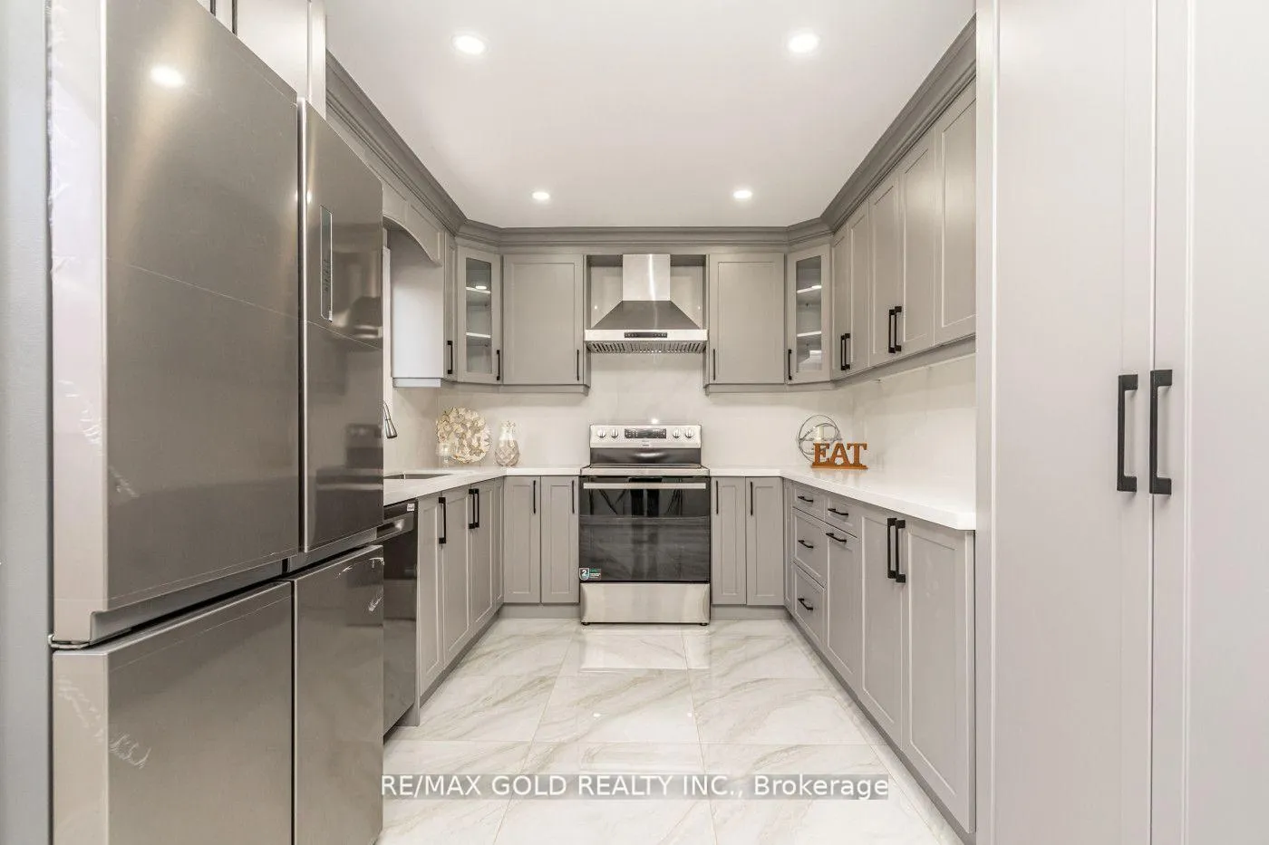 Photo 14 of 48 Malcolm Crescent, Brampton, Central Park — HOMEH