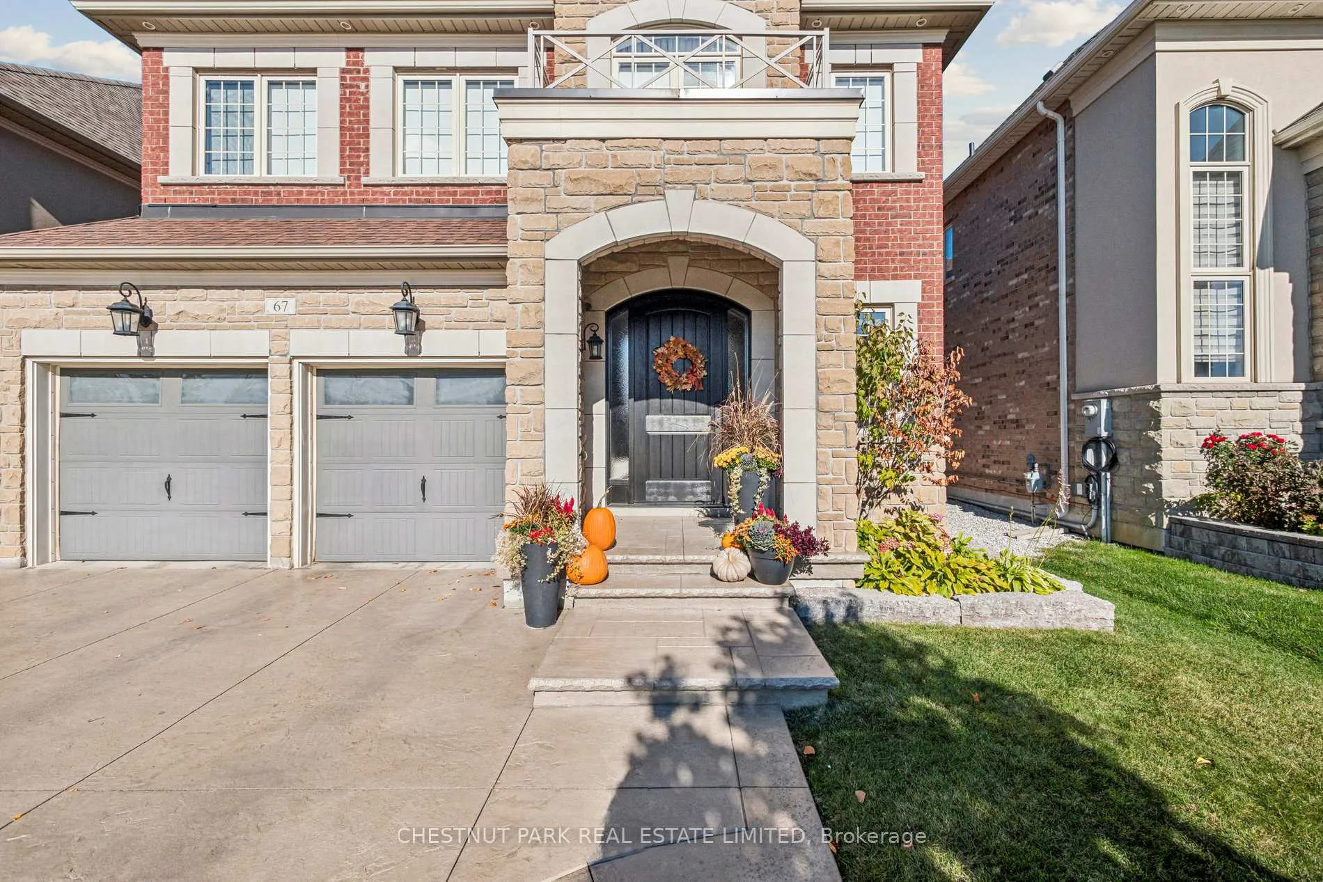 Photo 2 of 67 Hatton Garden Road, Vaughan, Vellore Village — HOMEH