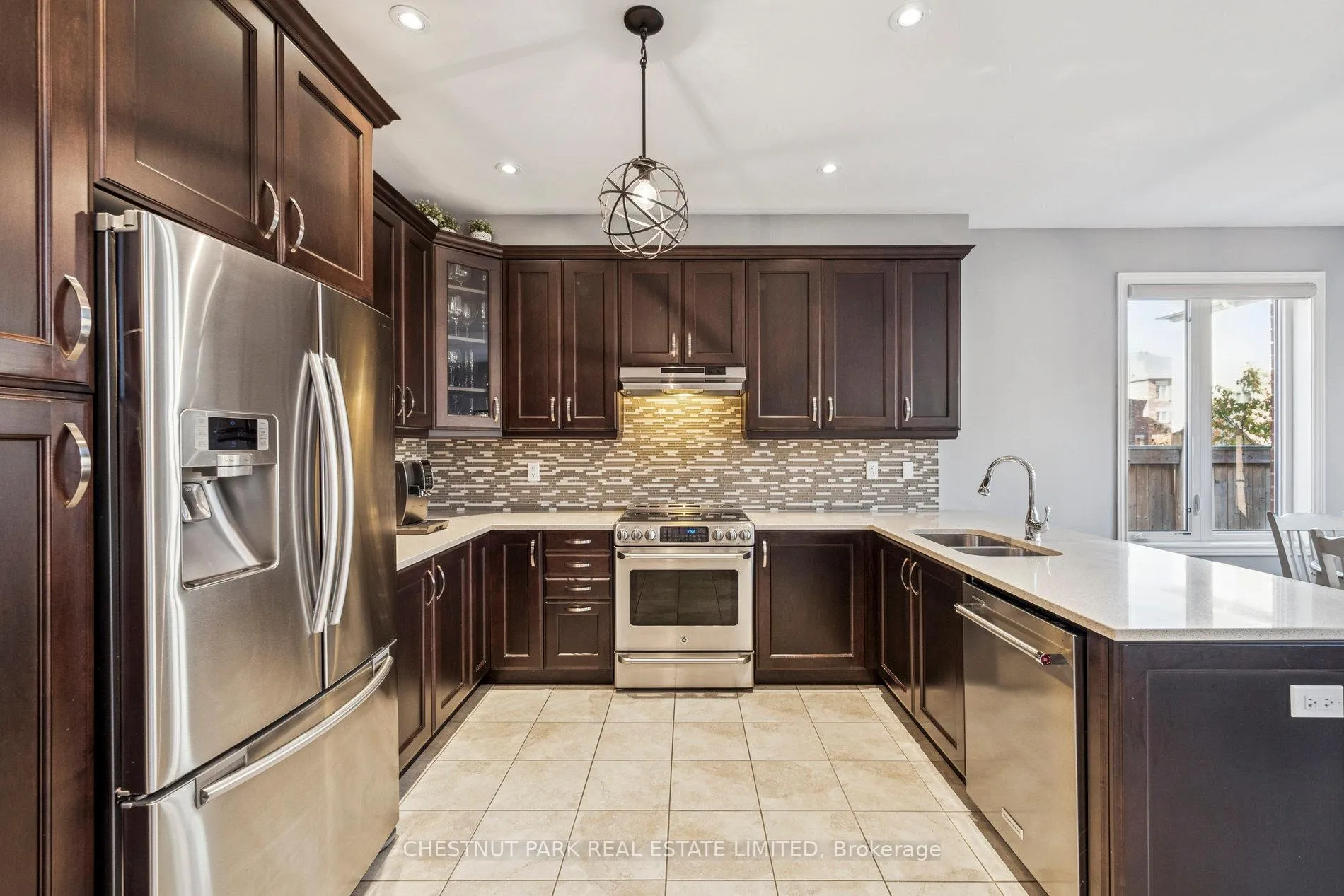 Photo 8 of 67 Hatton Garden Road, Vaughan, Vellore Village — HOMEH