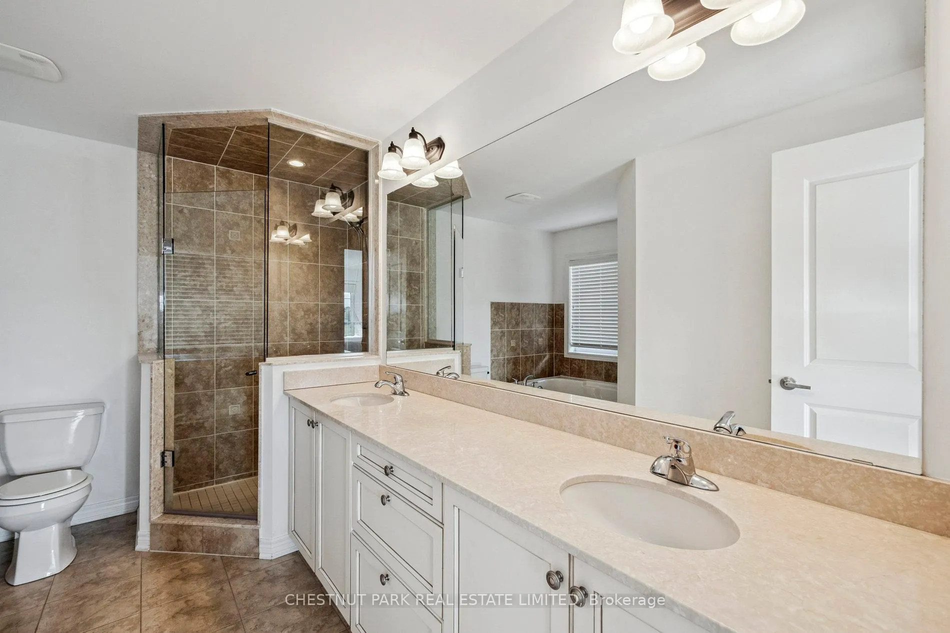Photo 23 of 67 Hatton Garden Road, Vaughan, Vellore Village — HOMEH