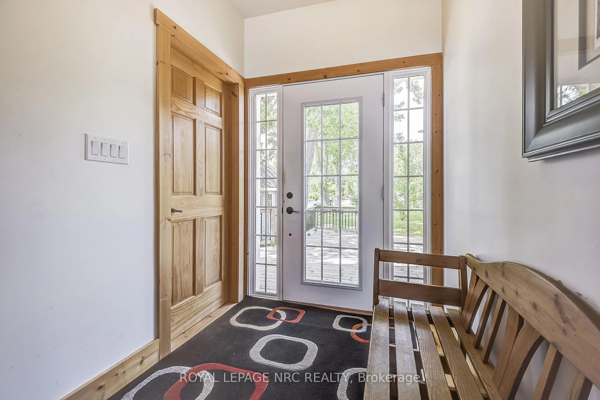 Photo 3 of 10849 Lakeshore Road W, Wainfleet, Lakeshore — HOMEH