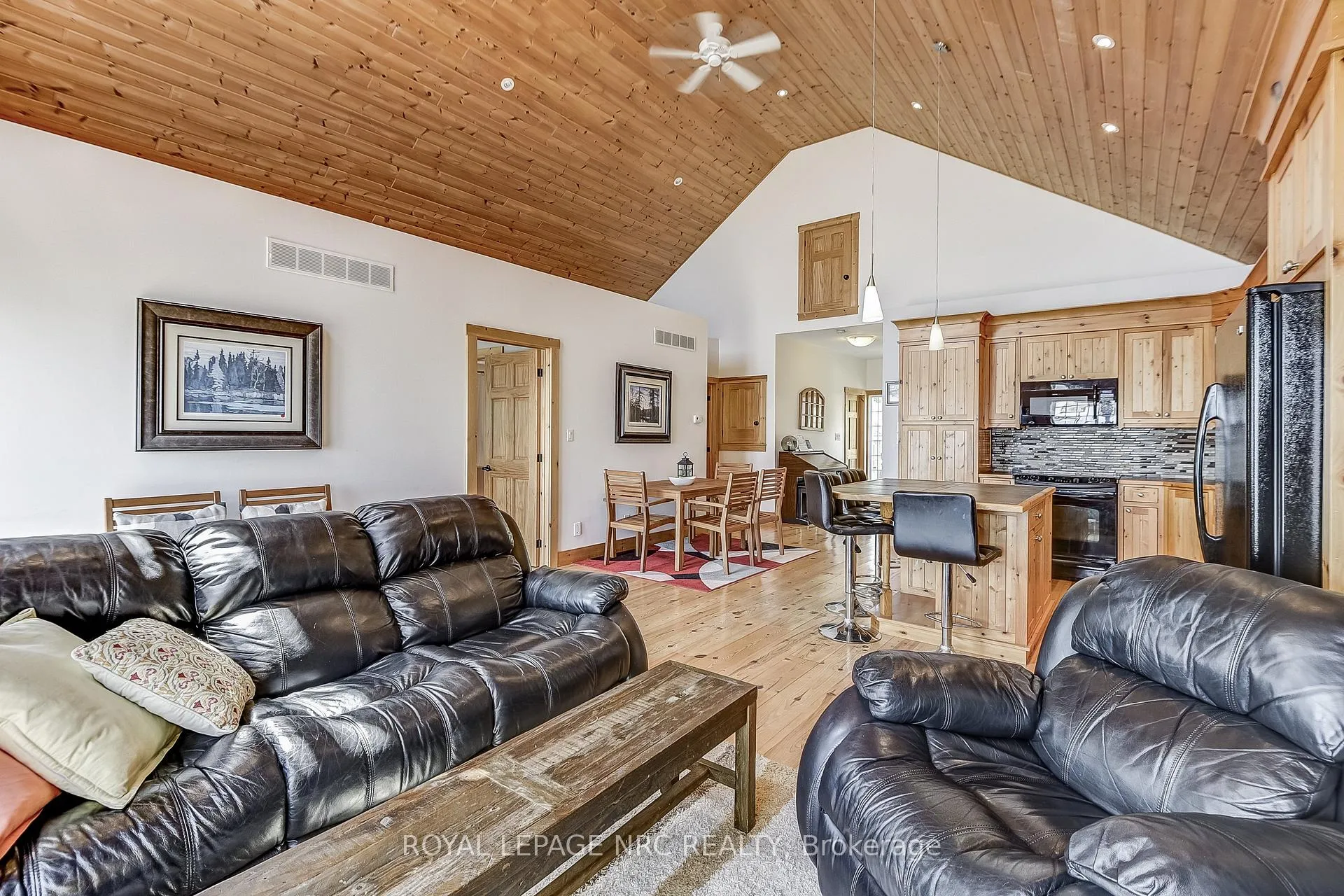 Photo 13 of 10849 Lakeshore Road W, Wainfleet, Lakeshore — HOMEH