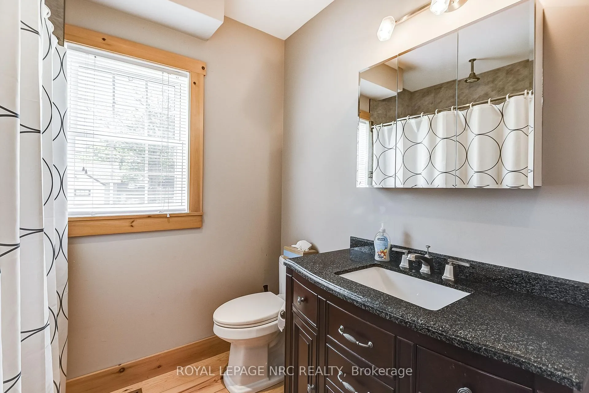 Photo 17 of 10849 Lakeshore Road W, Wainfleet, Lakeshore — HOMEH