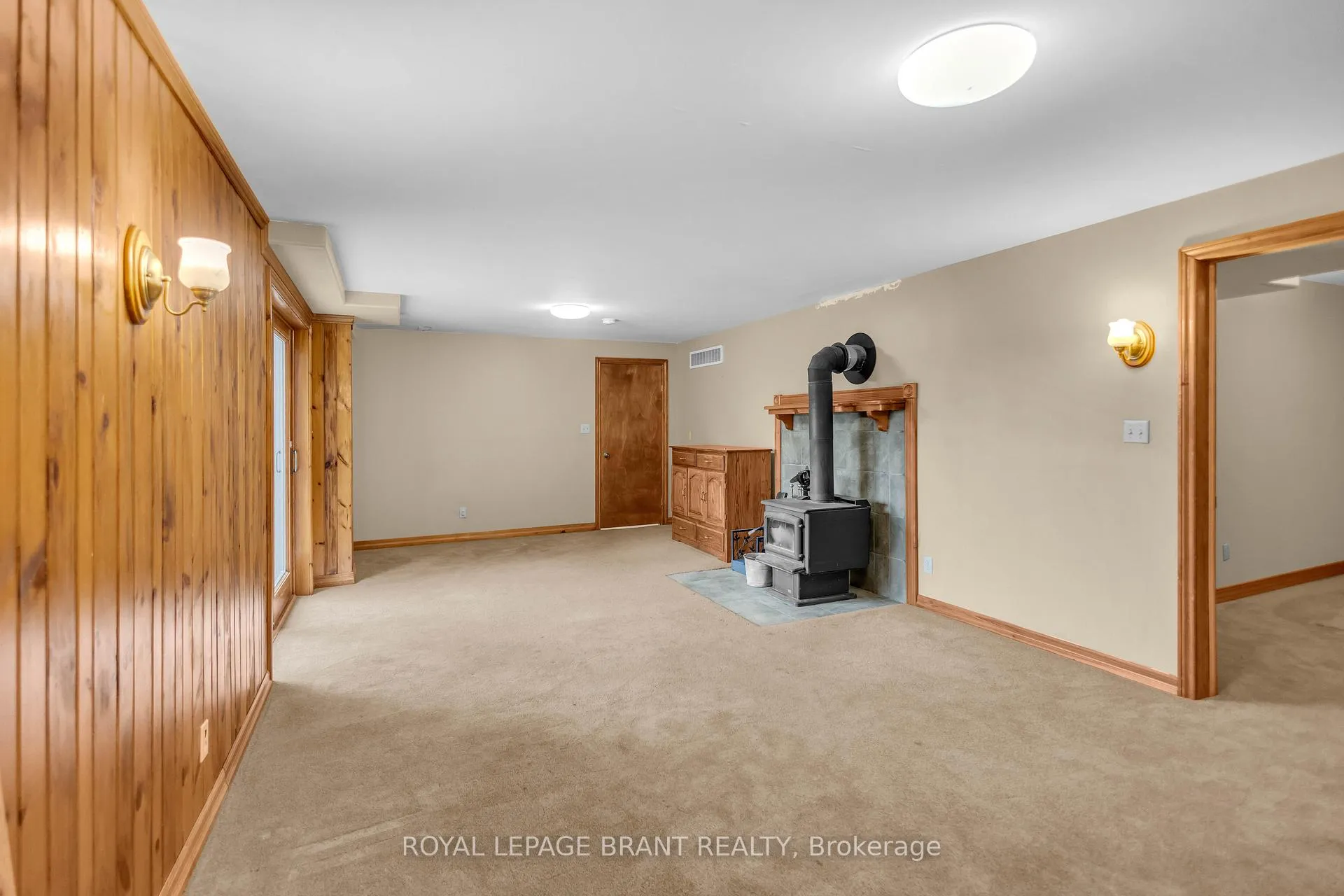 Photo 22 of 10 Burnside Drive, Brant, South Dumfries — HOMEH
