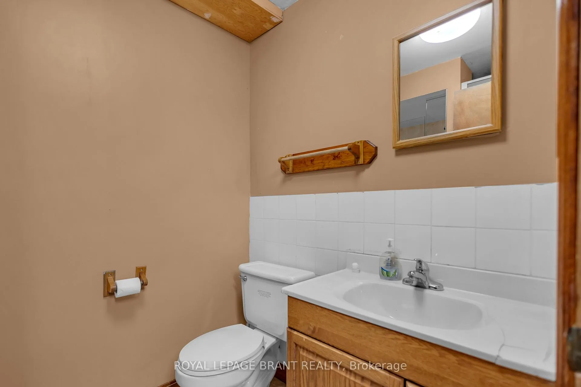 Photo 29 of 10 Burnside Drive, Brant, South Dumfries — HOMEH