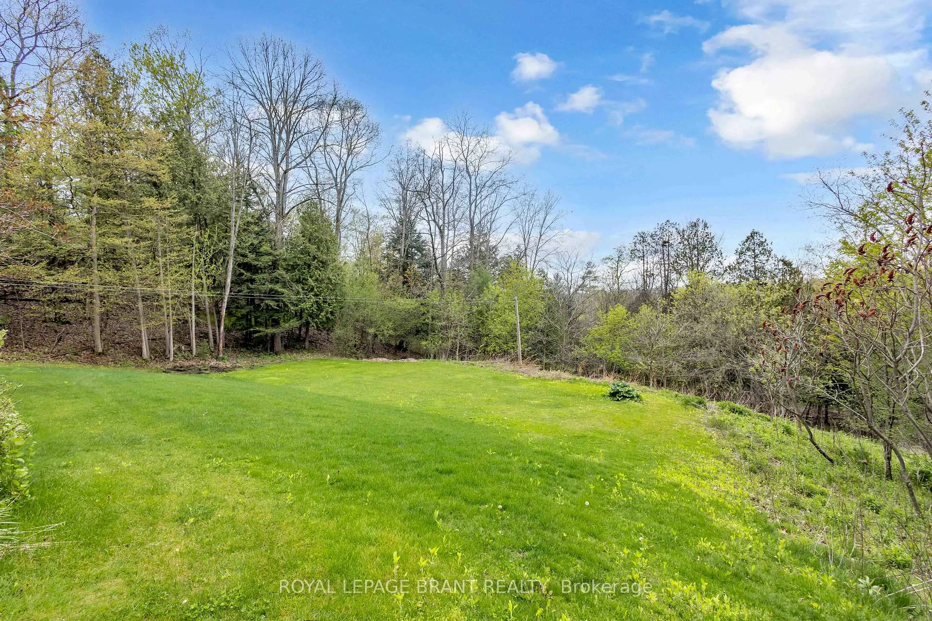Photo 36 of 10 Burnside Drive, Brant, South Dumfries — HOMEH