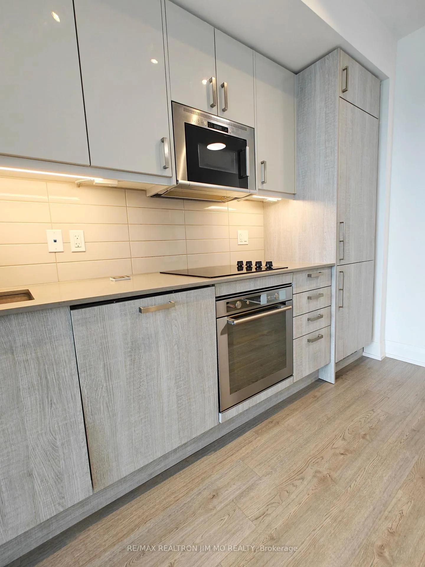 Photo 6 of Unit 2610, 77 Mutual Street, Toronto, Church-Yonge Corridor — HOMEH
