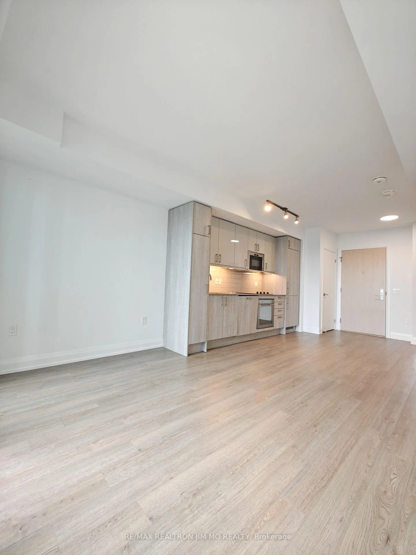 Photo 9 of Unit 2610, 77 Mutual Street, Toronto, Church-Yonge Corridor — HOMEH