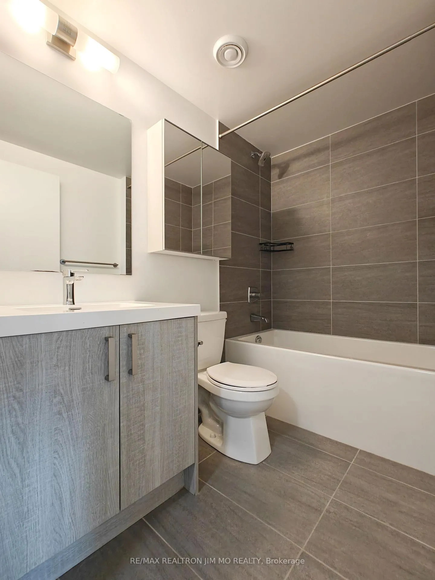 Photo 13 of Unit 2610, 77 Mutual Street, Toronto, Church-Yonge Corridor — HOMEH