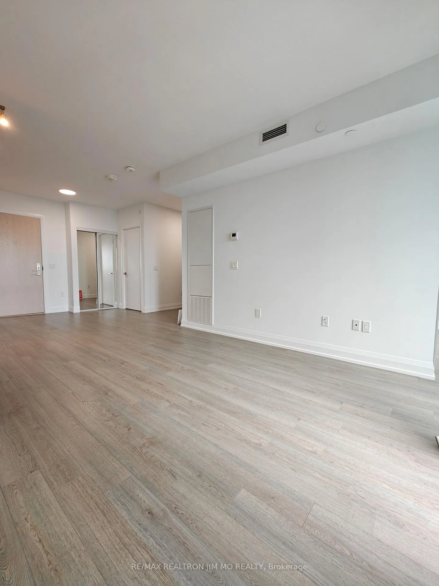 Photo 17 of Unit 2610, 77 Mutual Street, Toronto, Church-Yonge Corridor — HOMEH