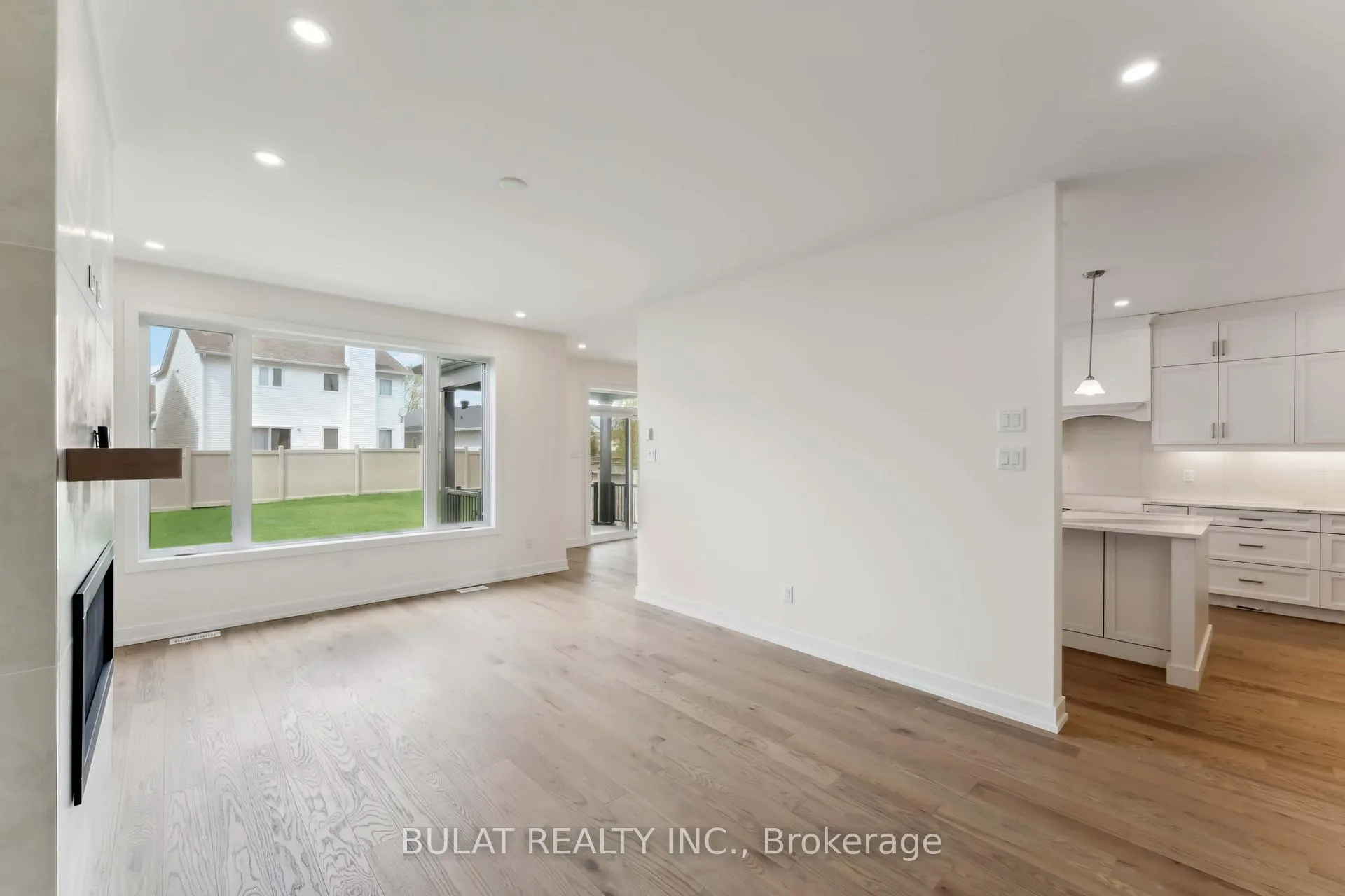 Photo 6 of 1361 Kitchener Avenue, Ottawa, Ellwood — HOMEH