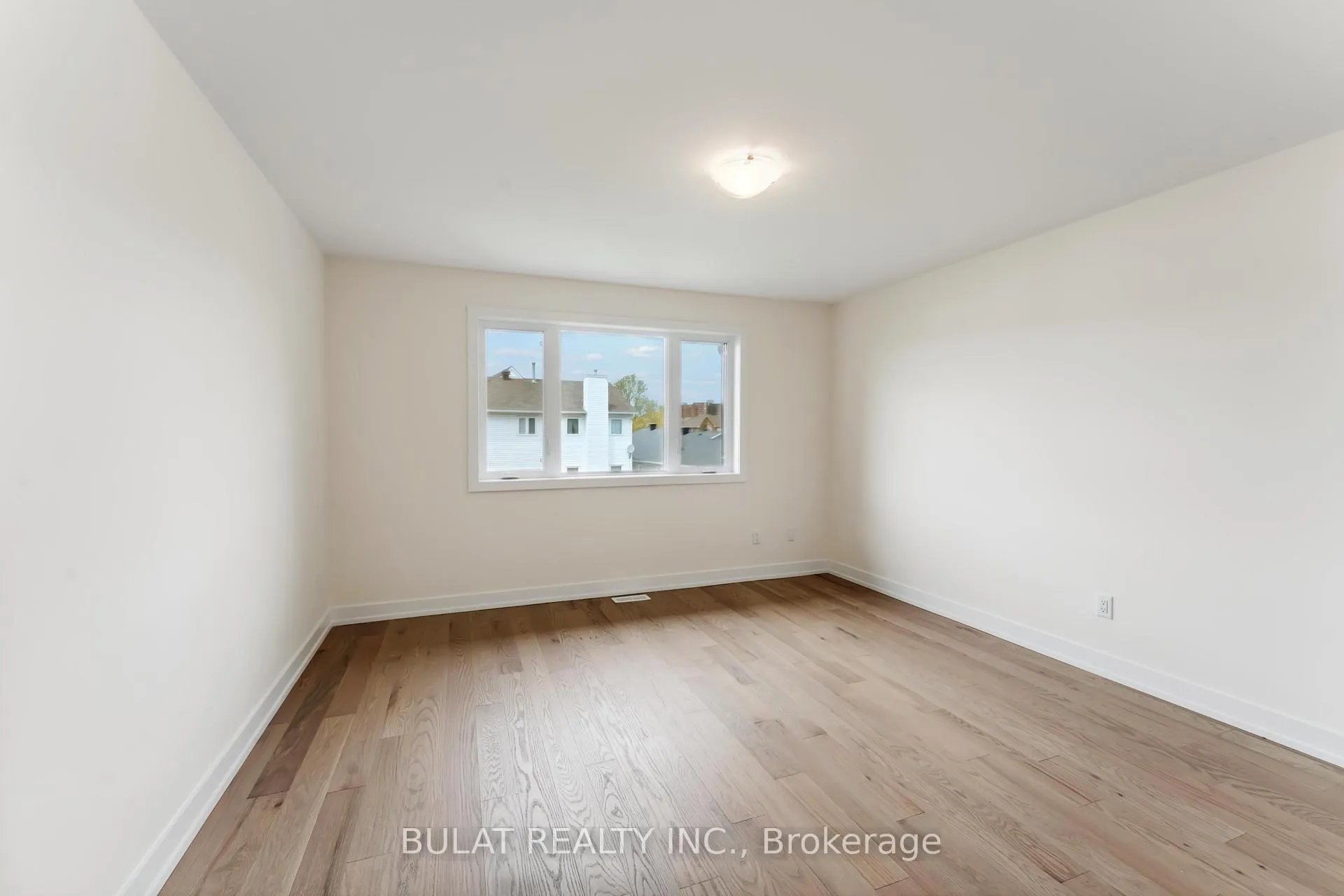 Photo 24 of 1361 Kitchener Avenue, Ottawa, Ellwood — HOMEH