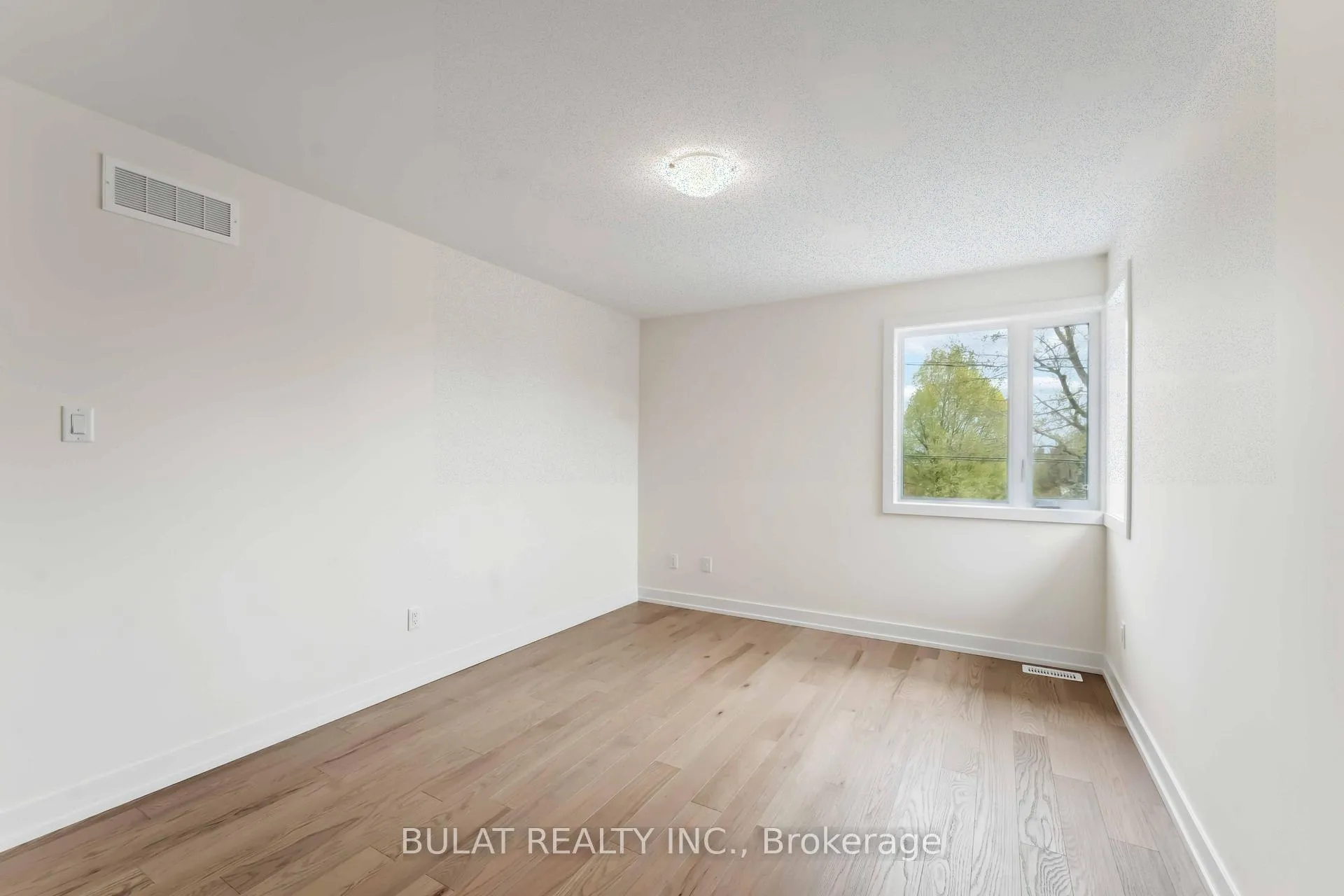 Photo 29 of 1361 Kitchener Avenue, Ottawa, Ellwood — HOMEH