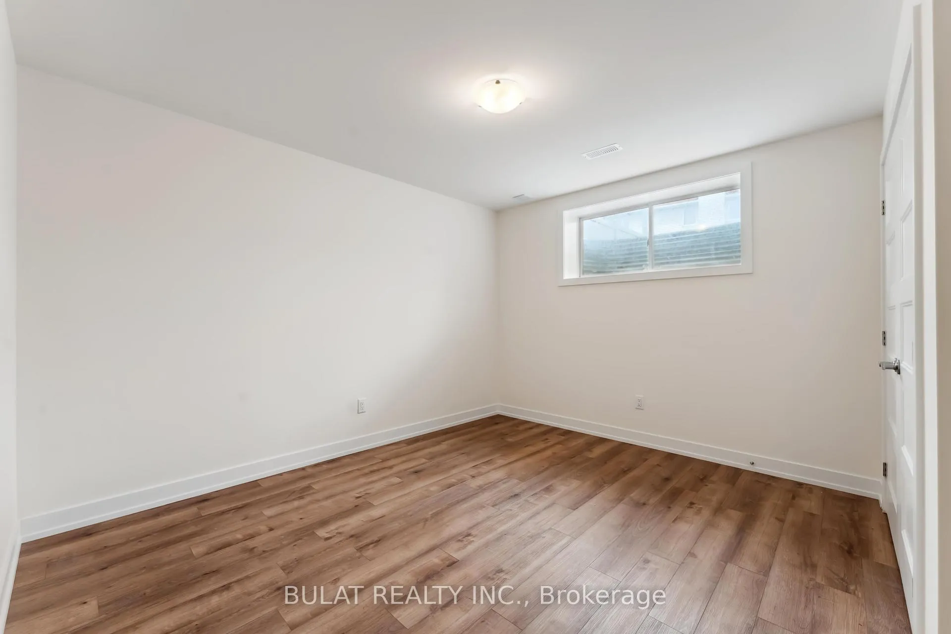 Photo 32 of 1361 Kitchener Avenue, Ottawa, Ellwood — HOMEH
