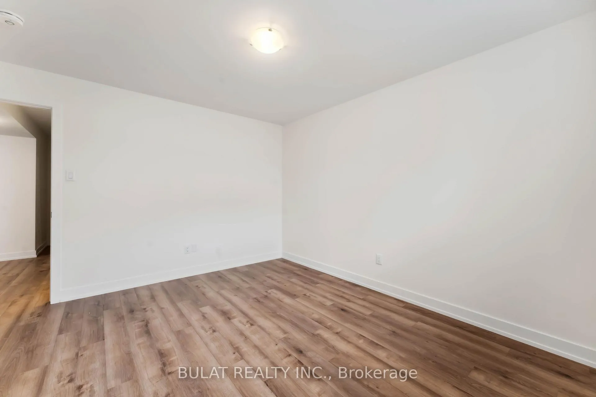 Photo 33 of 1361 Kitchener Avenue, Ottawa, Ellwood — HOMEH