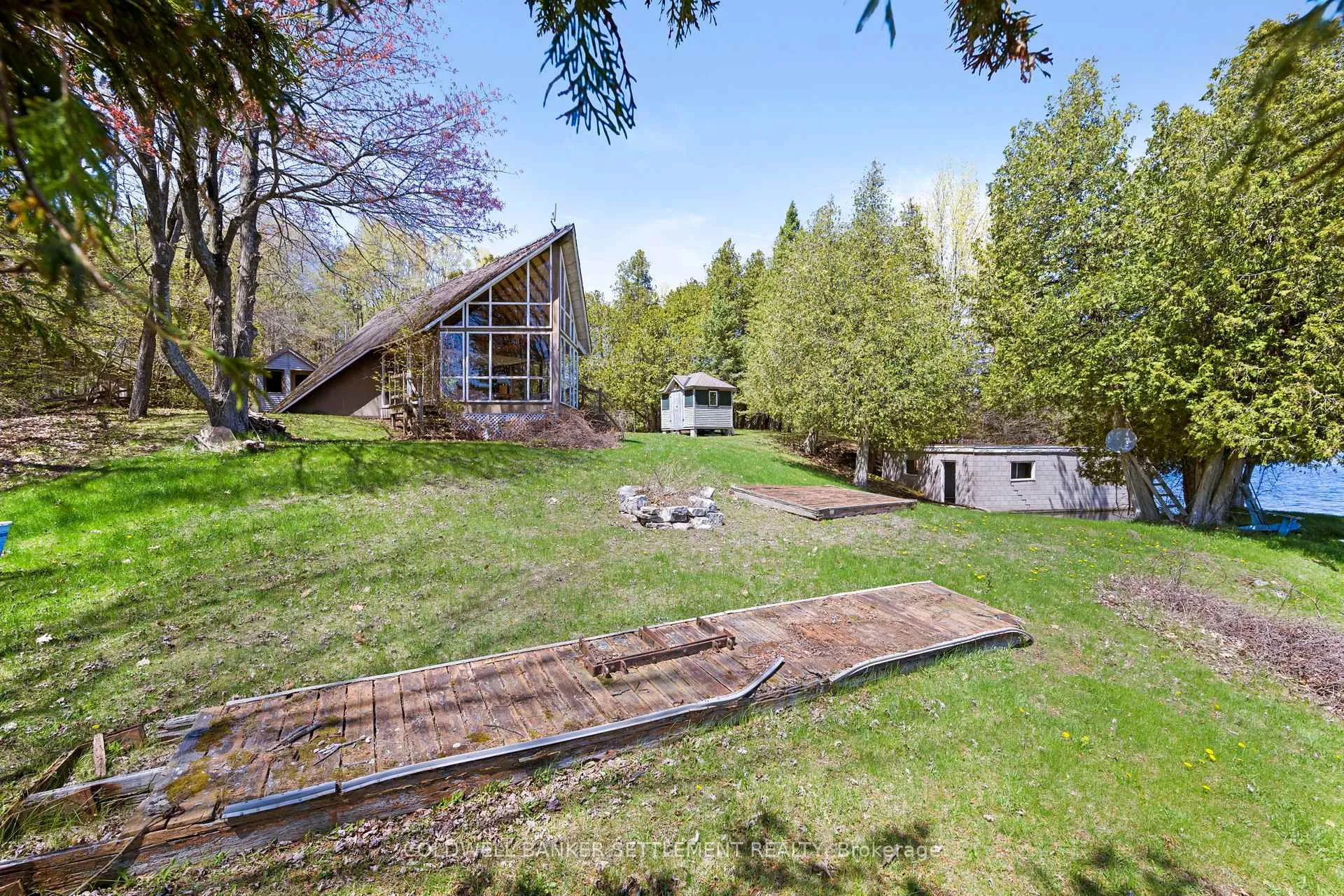 Photo 20 of 303 Dragonfly Lane, Tay Valley, Bathurst/Burgess & Sherbrooke (North Burgess) Twp — HOMEH