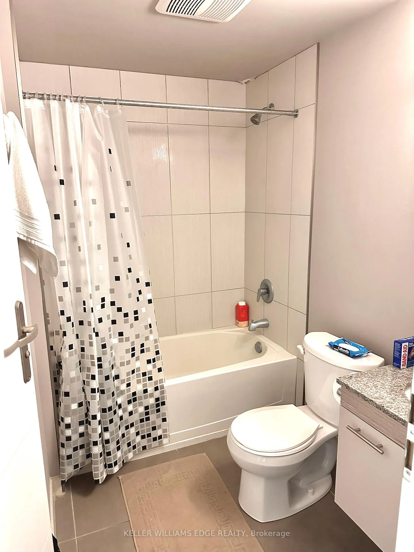 Photo 6 of Unit 7, 308 Lester Street, Waterloo, Beechwood/University — HOMEH