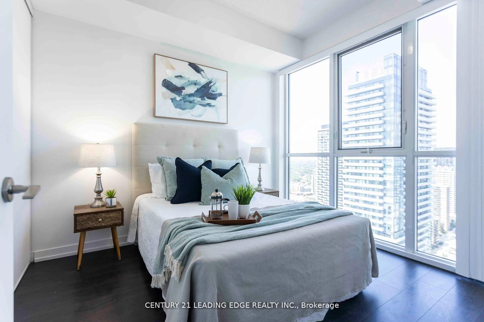 Photo 6 of Unit 3403, 125 Redpath Avenue, Toronto, Mount Pleasant East — HOMEH