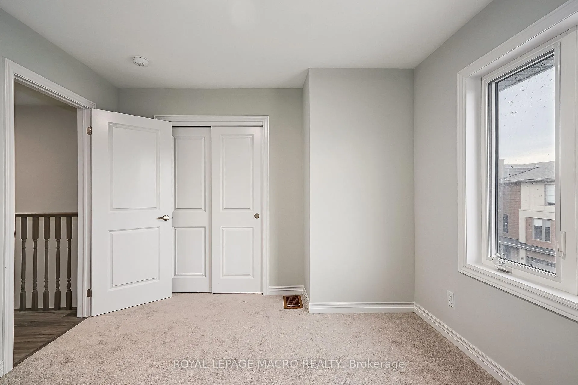 Photo 14 of 43 Winters Crescent, Collingwood — HOMEH
