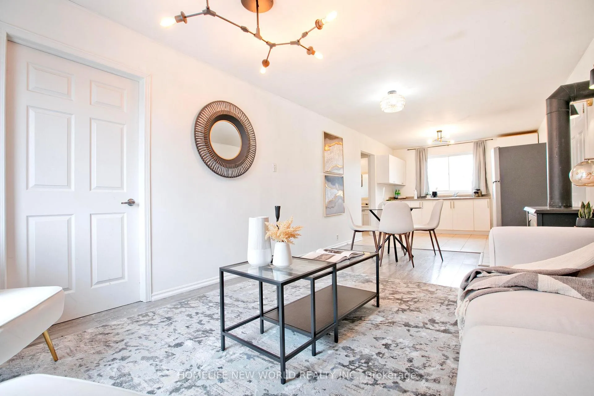 Photo 4 of 579 Lake Drive S, Georgina, Keswick South — HOMEH
