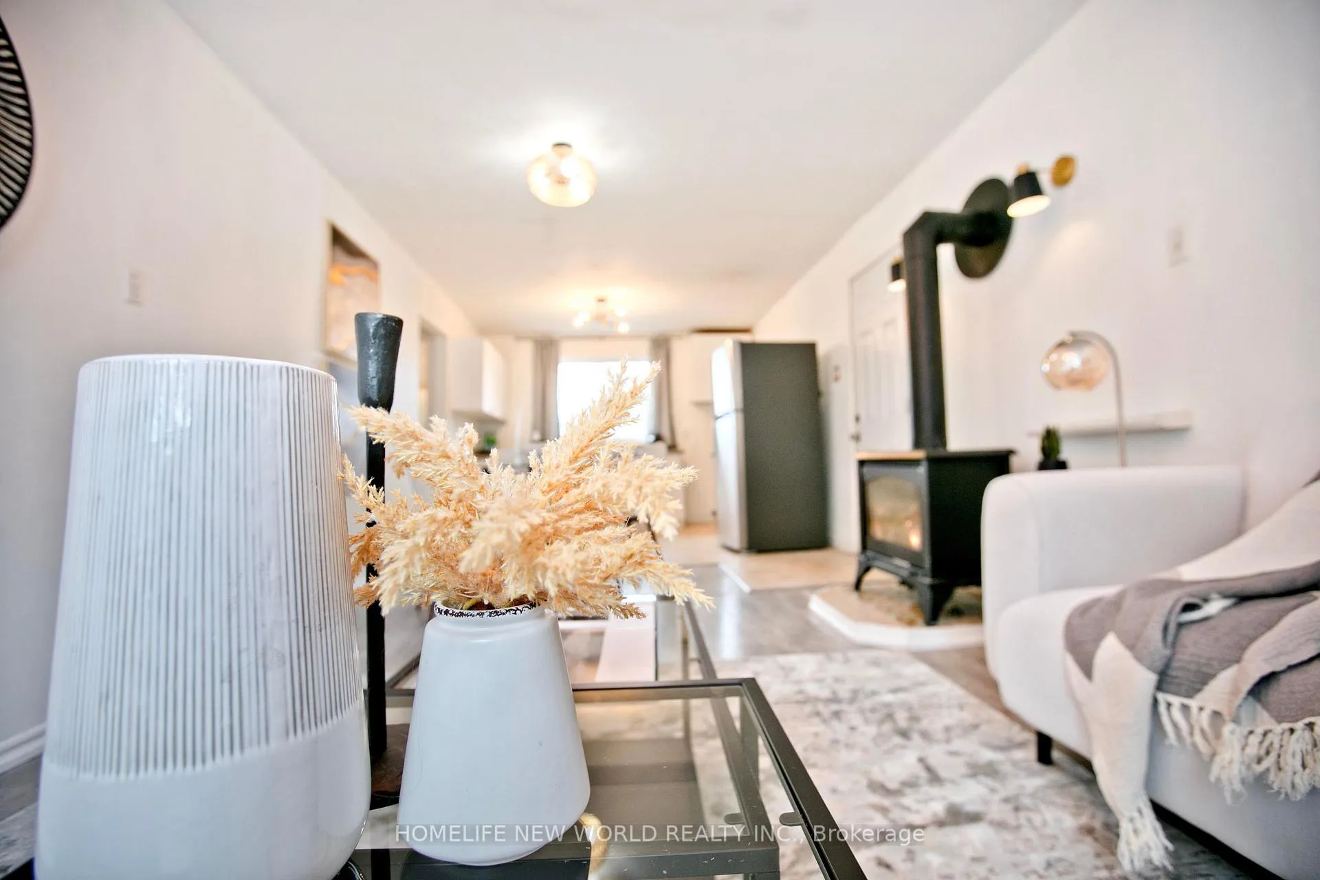 Photo 6 of 579 Lake Drive S, Georgina, Keswick South — HOMEH