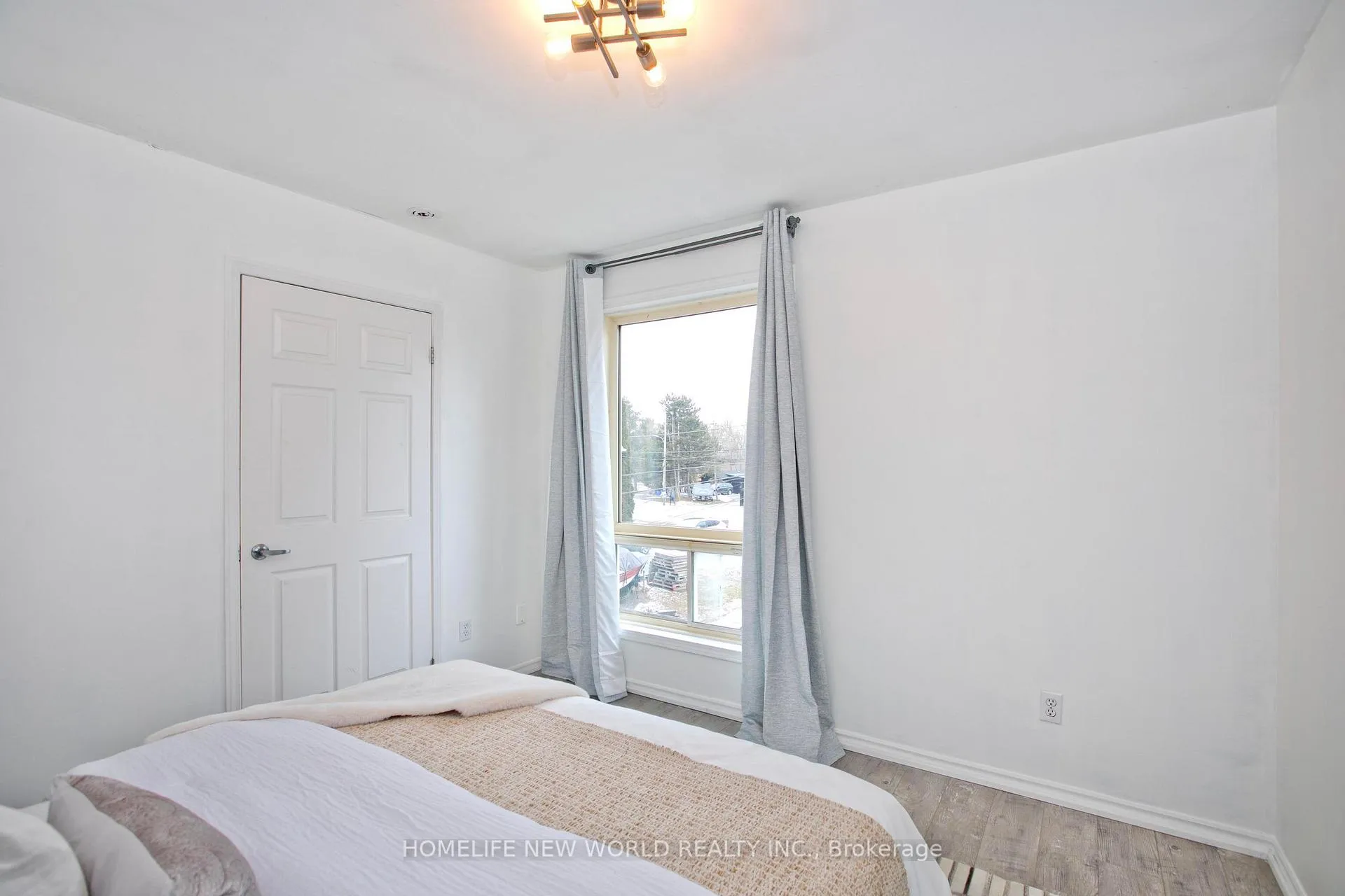 Photo 11 of 579 Lake Drive S, Georgina, Keswick South — HOMEH