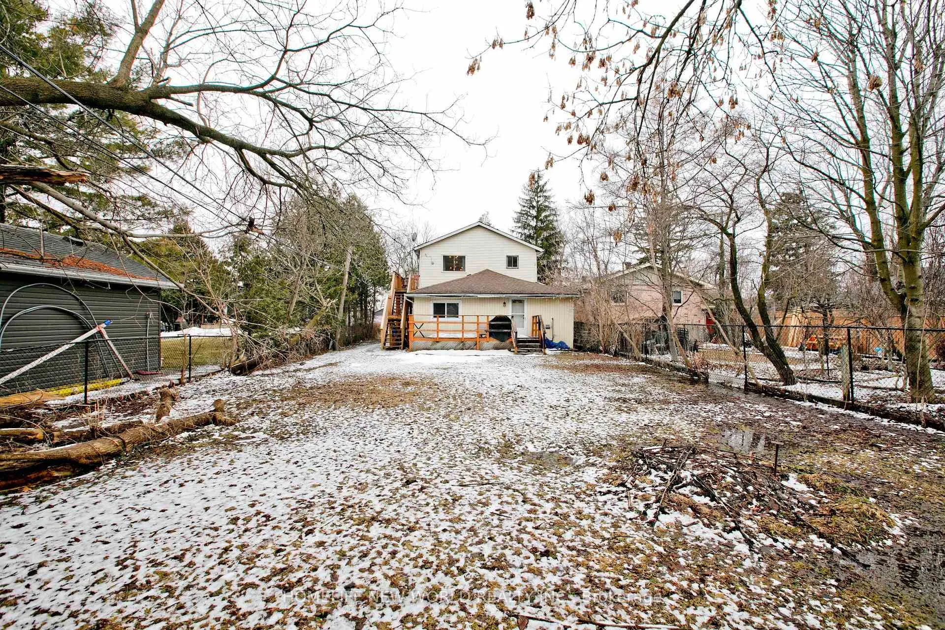 Photo 20 of 579 Lake Drive S, Georgina, Keswick South — HOMEH