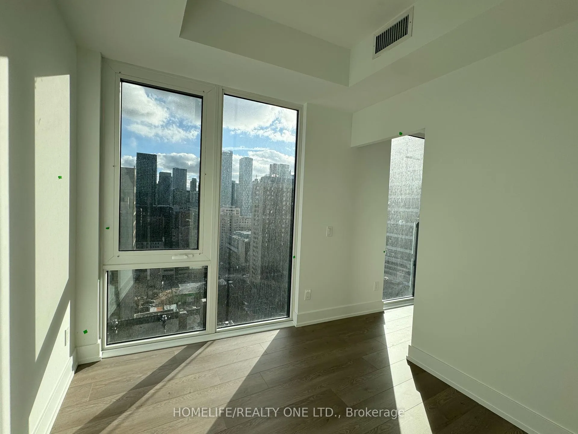 Photo 8 of Unit 1613, 308 Jarvis Street, Toronto, Church-Yonge Corridor — HOMEH