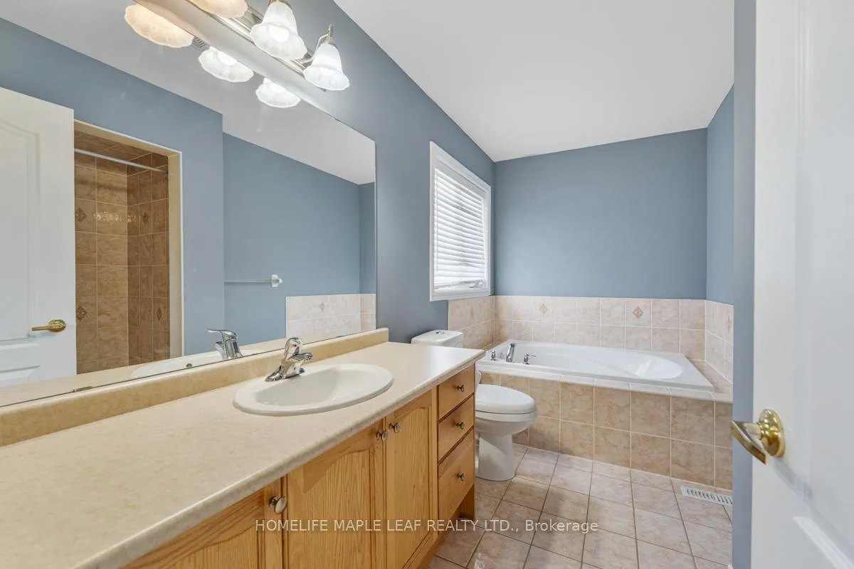 Photo 20 of 81 Abitibi Lake Drive, Brampton, Sandringham-Wellington — HOMEH