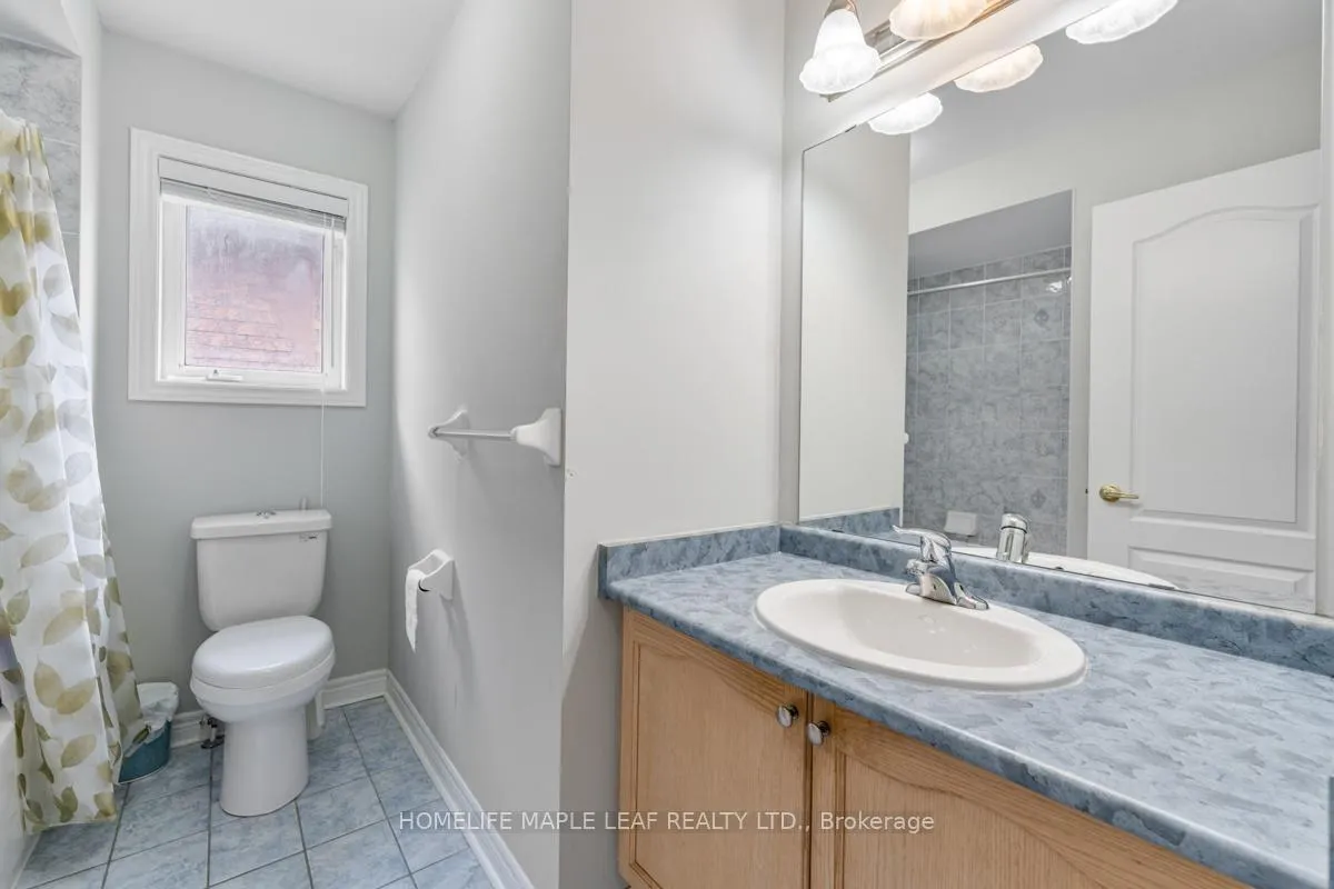 Photo 23 of 81 Abitibi Lake Drive, Brampton, Sandringham-Wellington — HOMEH