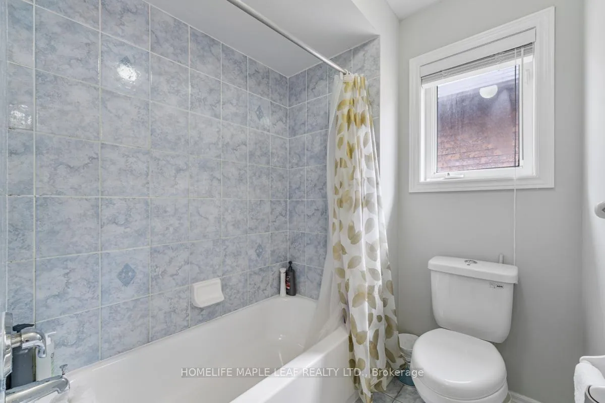 Photo 24 of 81 Abitibi Lake Drive, Brampton, Sandringham-Wellington — HOMEH