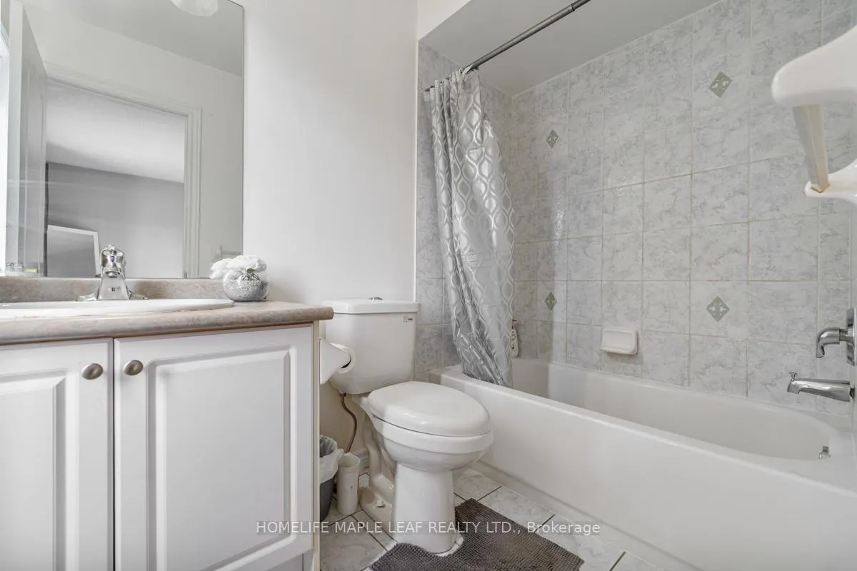 Photo 25 of 81 Abitibi Lake Drive, Brampton, Sandringham-Wellington — HOMEH