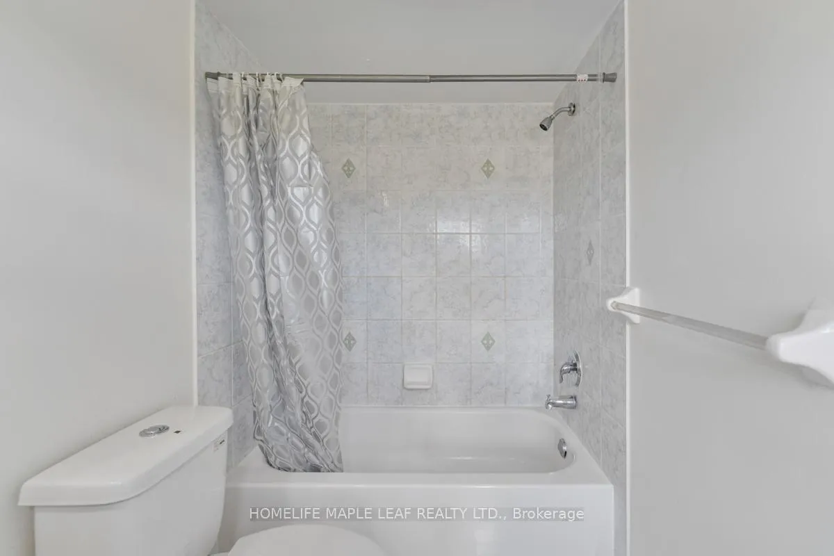 Photo 27 of 81 Abitibi Lake Drive, Brampton, Sandringham-Wellington — HOMEH