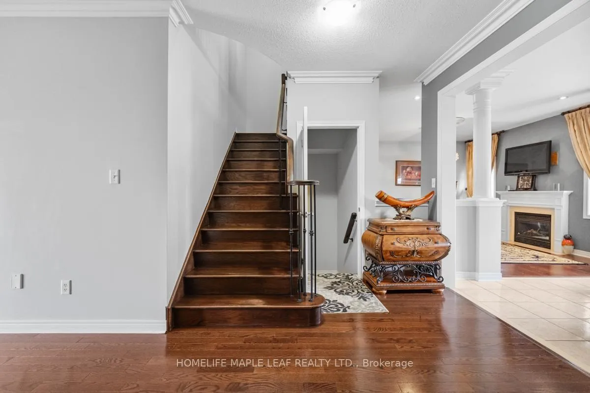 Photo 16 of 81 Abitibi Lake Drive, Brampton, Sandringham-Wellington — HOMEH