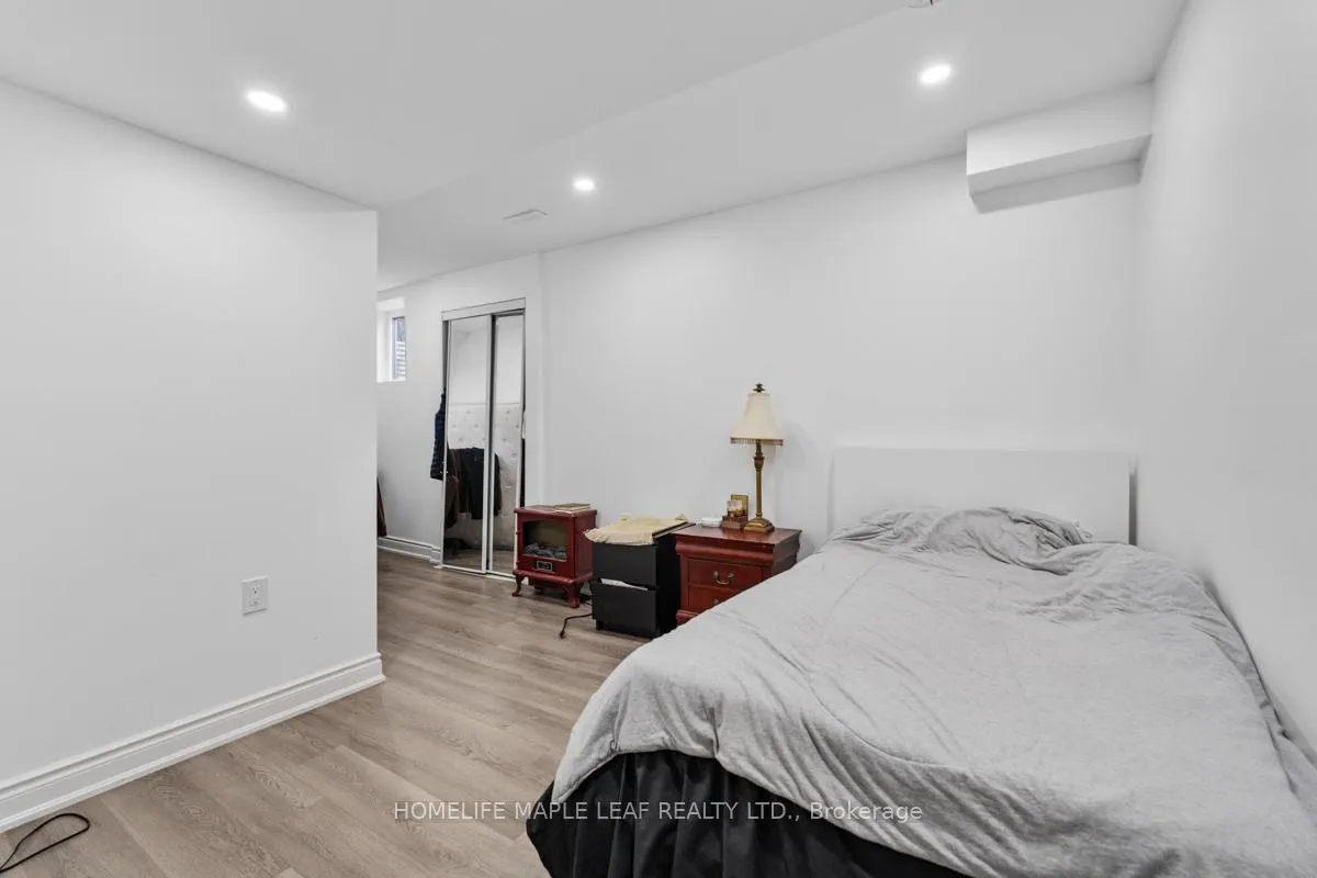 Photo 36 of 81 Abitibi Lake Drive, Brampton, Sandringham-Wellington — HOMEH