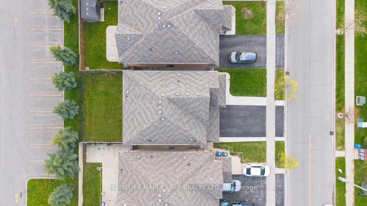 Photo 46 of 81 Abitibi Lake Drive, Brampton, Sandringham-Wellington — HOMEH