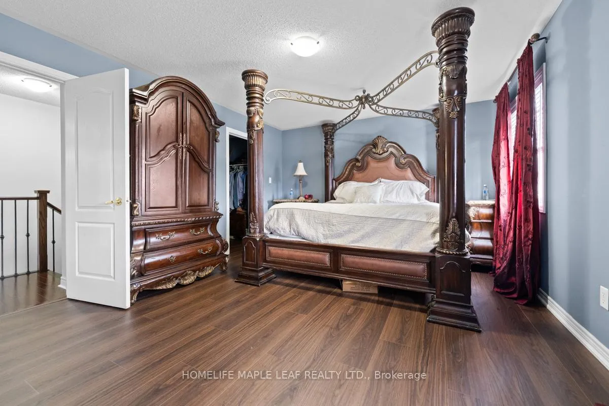 Photo 18 of 81 Abitibi Lake Drive, Brampton, Sandringham-Wellington — HOMEH