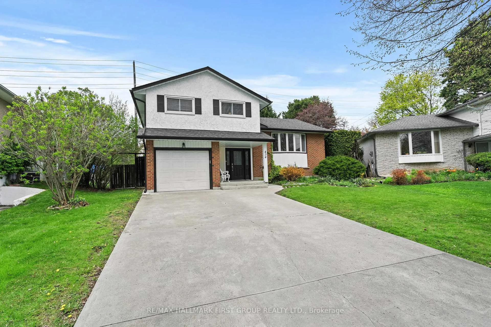 Photo 42 of 434 Hackney Court, Oshawa, Centennial — HOMEH