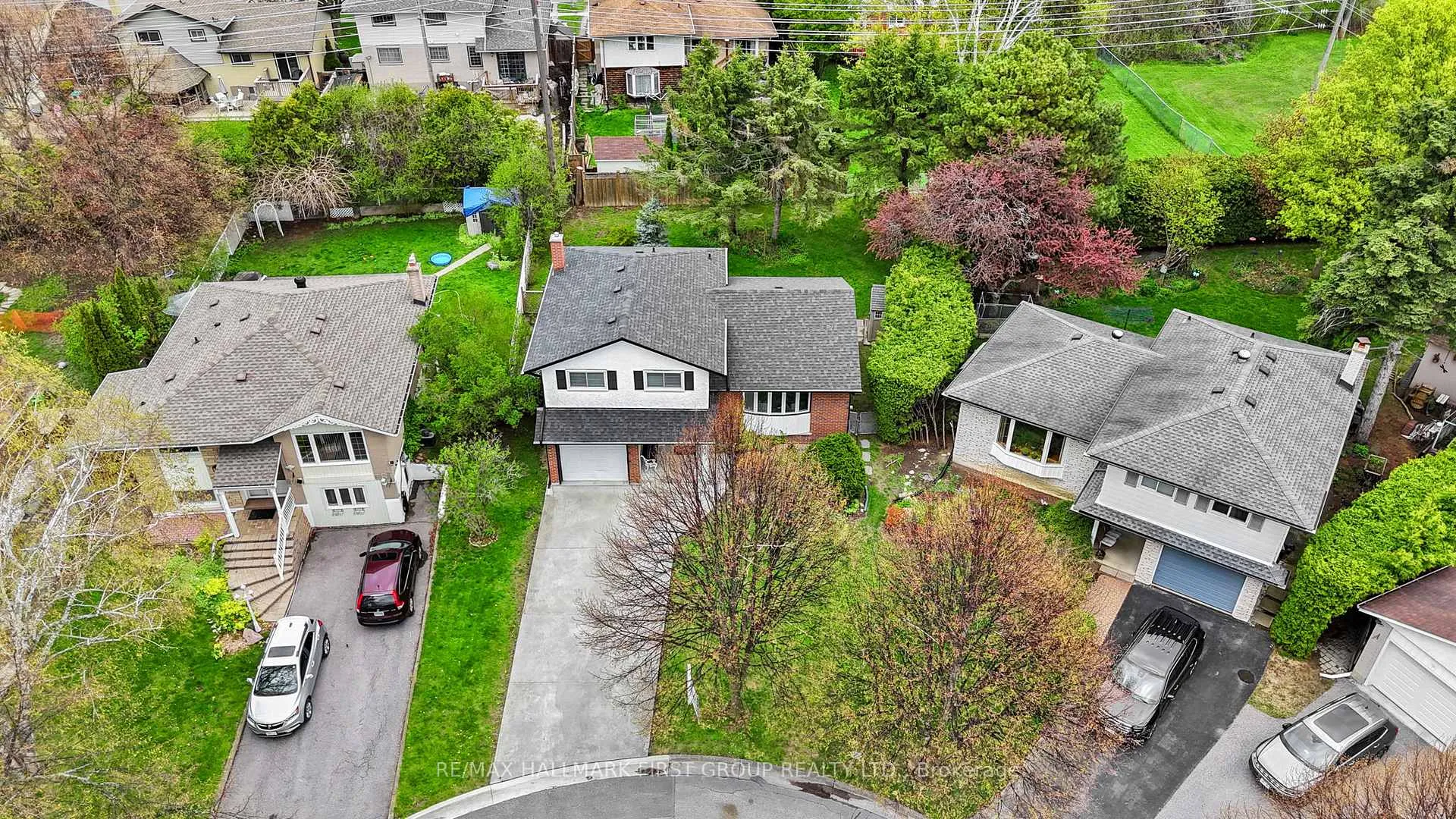 Photo 43 of 434 Hackney Court, Oshawa, Centennial — HOMEH