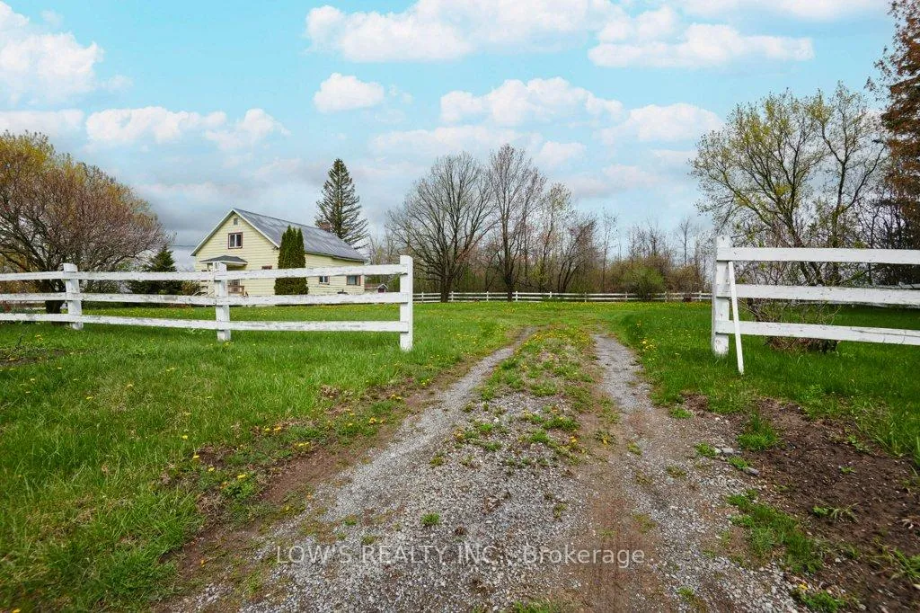 Photo 2 of 1270 County 34 Road, North Glengarry, North Glengarry (Lochiel) Twp — HOMEH