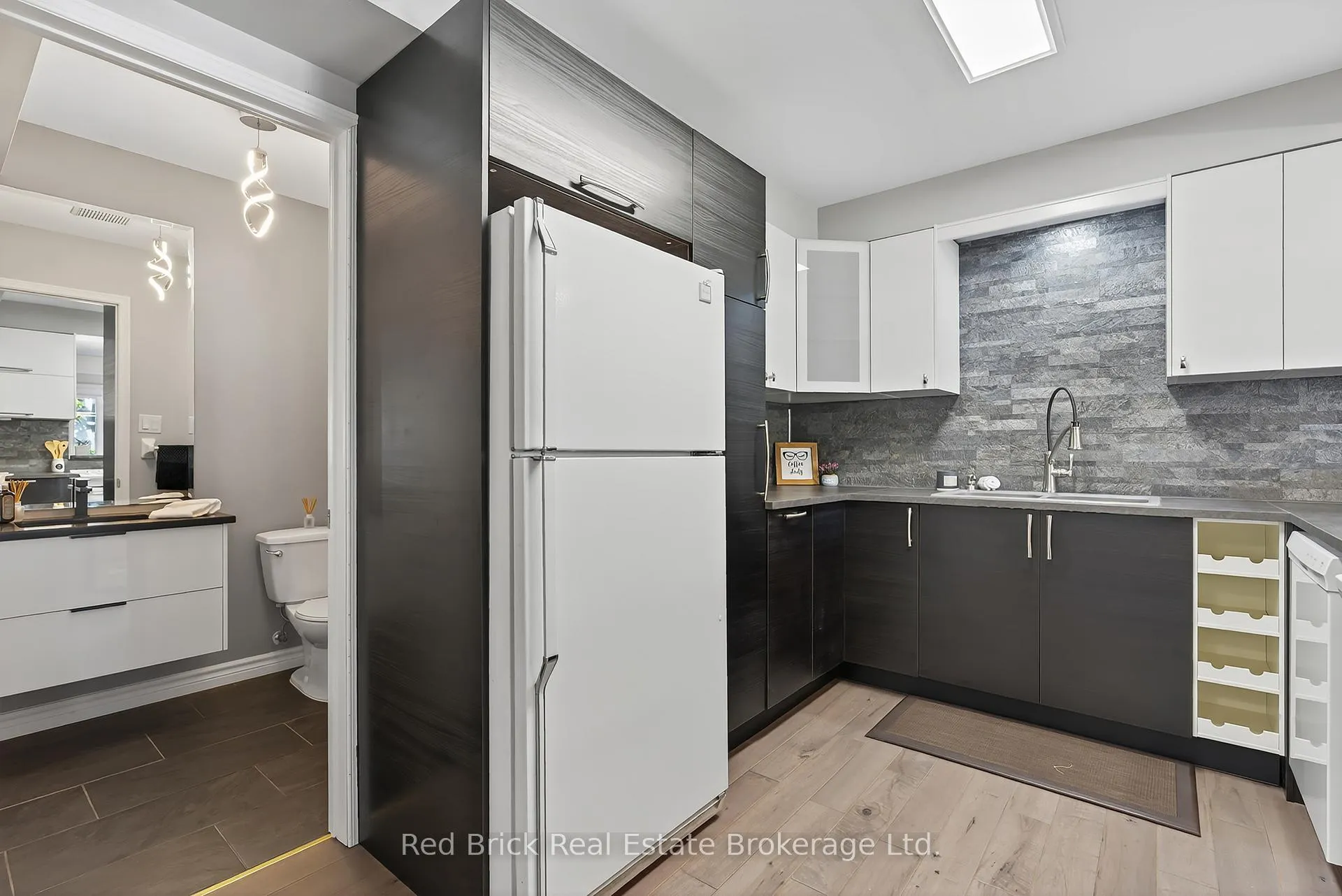 Photo 10 of Unit 221, 458 Janefield Avenue, Guelph, Dovercliffe Park/Old University — HOMEH