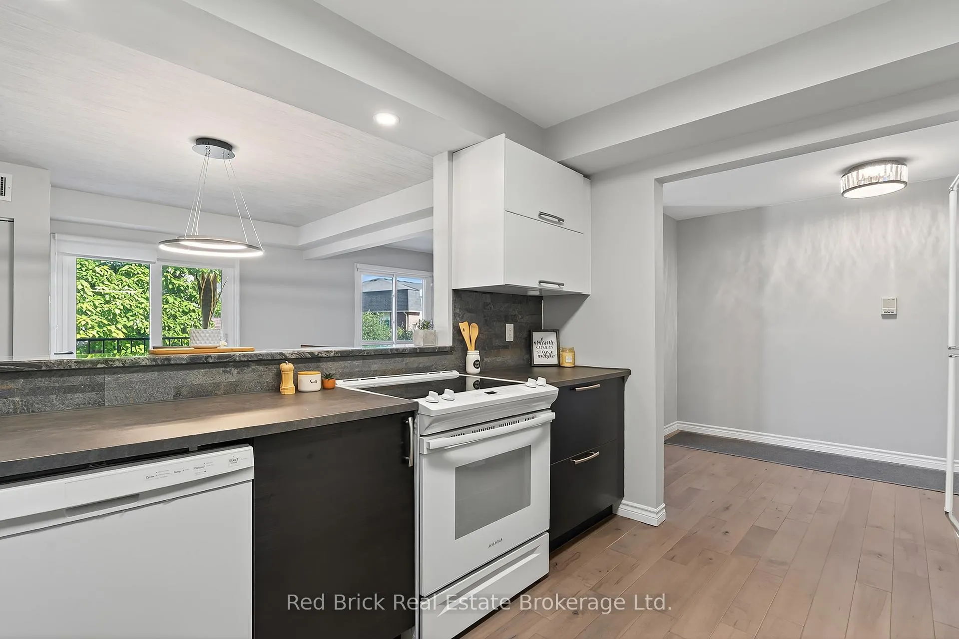 Photo 11 of Unit 221, 458 Janefield Avenue, Guelph, Dovercliffe Park/Old University — HOMEH