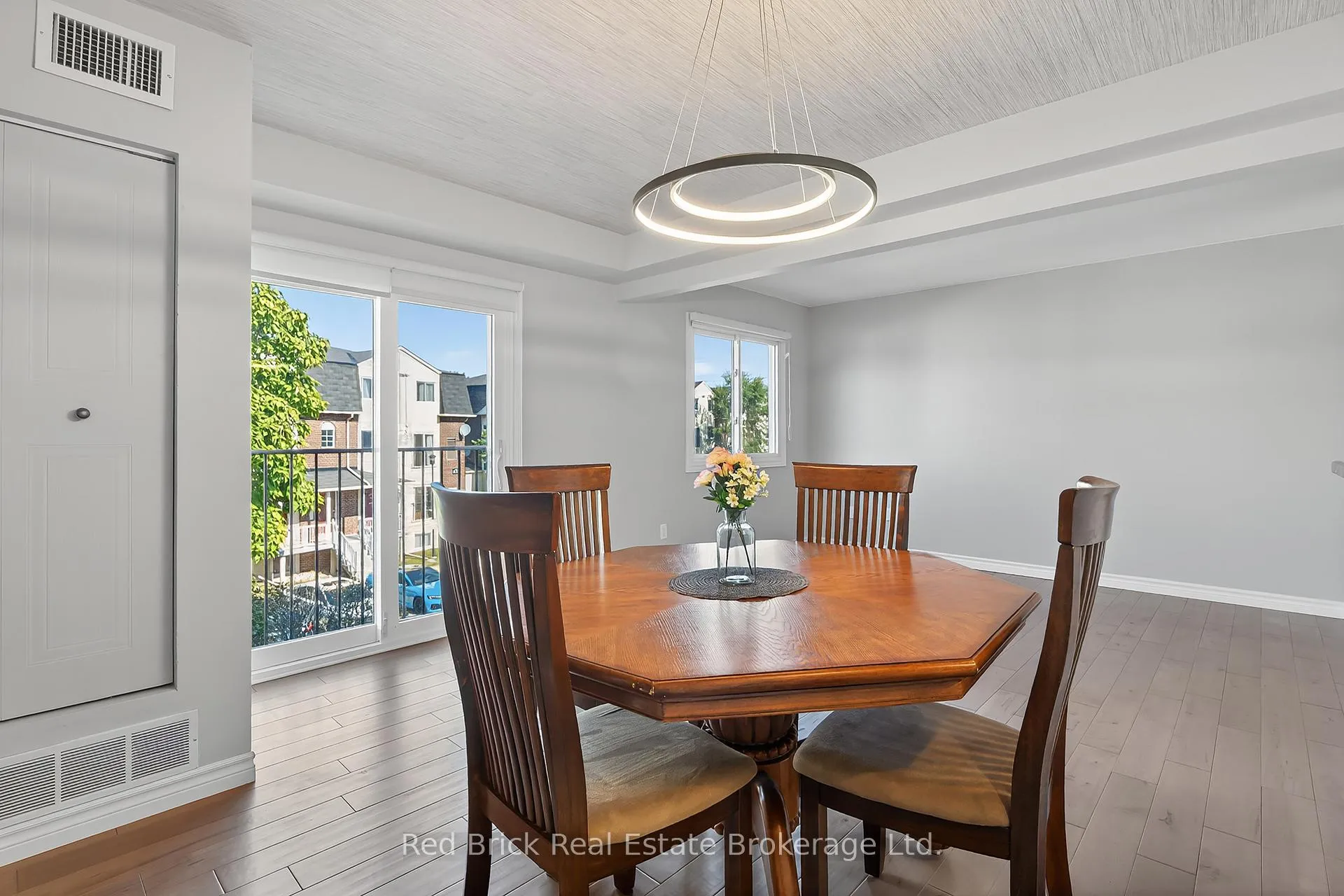 Photo 19 of Unit 221, 458 Janefield Avenue, Guelph, Dovercliffe Park/Old University — HOMEH