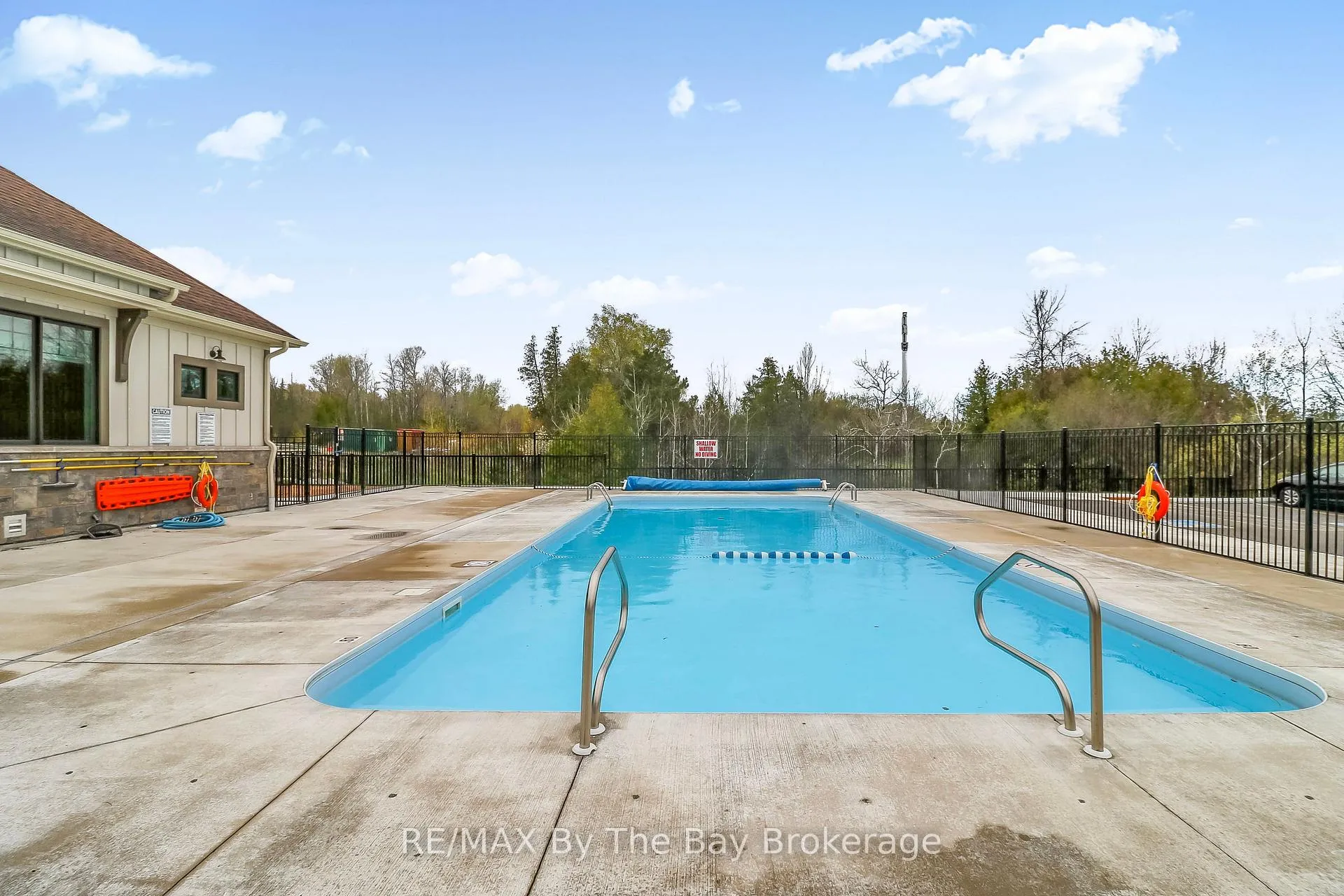 Photo 32 of Unit 311, 5 Spooner Crescent, Collingwood — HOMEH