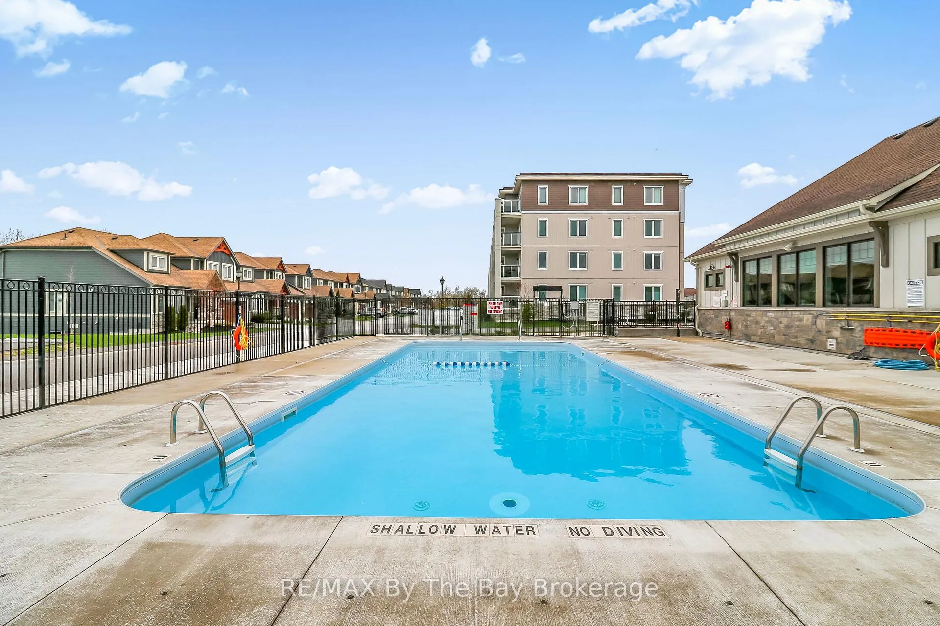 Photo 34 of Unit 311, 5 Spooner Crescent, Collingwood — HOMEH