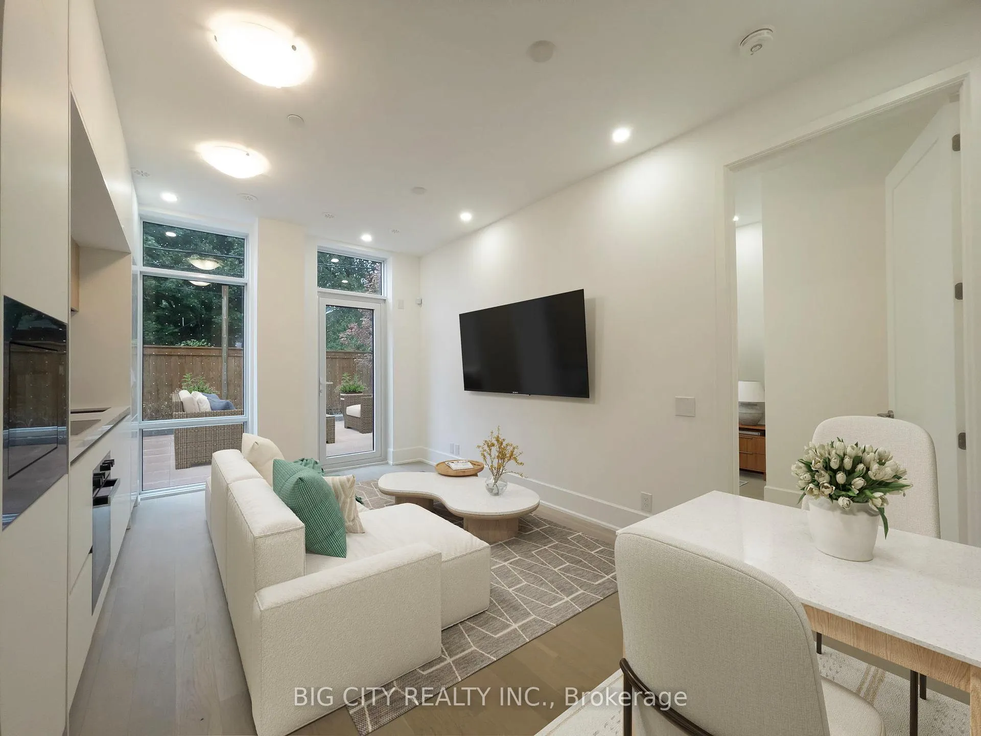 Photo 1 of Unit 102, 800 Broadview Avenue, Toronto, Playter Estates-Danforth — HOMEH