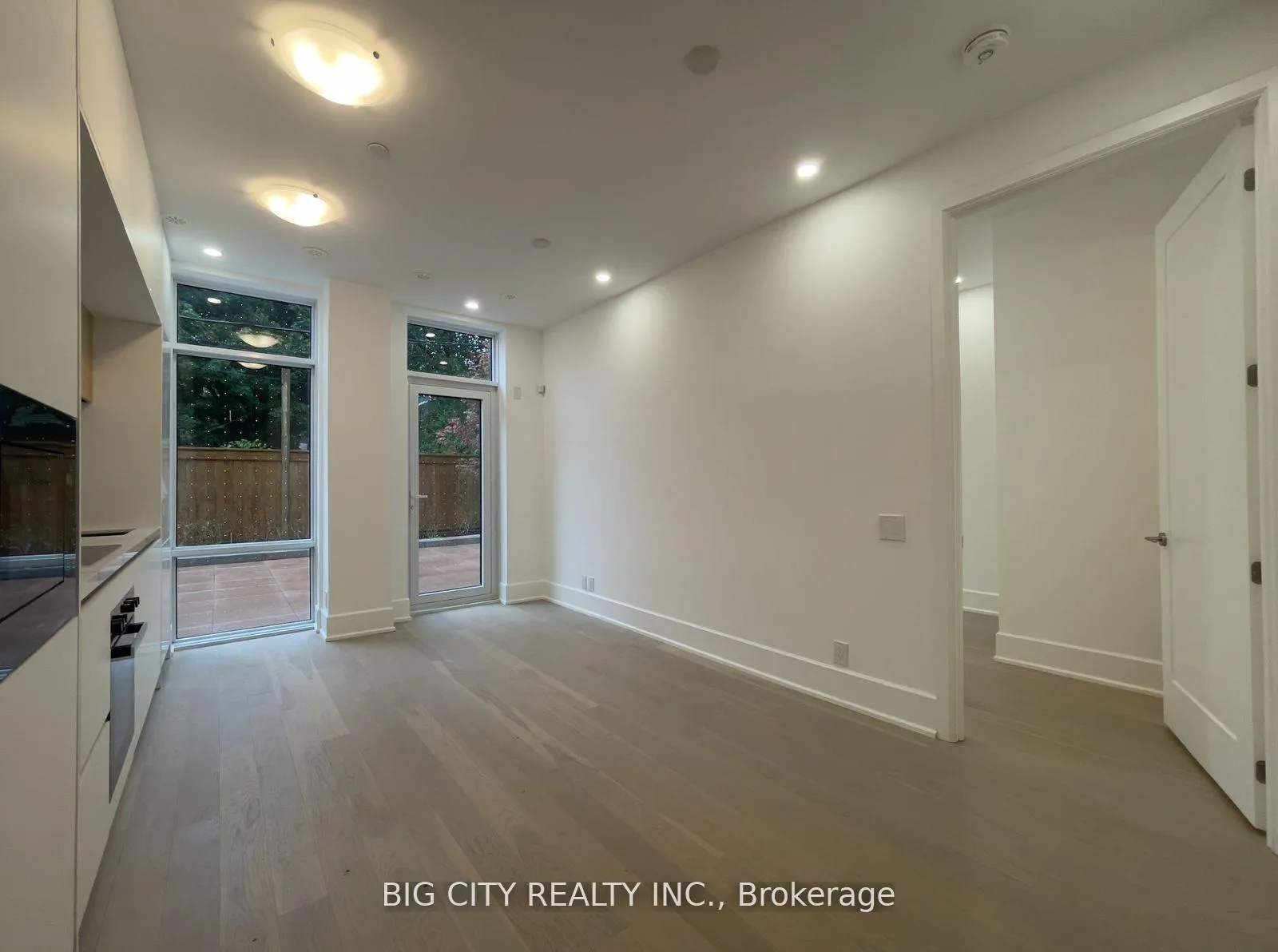Photo 2 of Unit 102, 800 Broadview Avenue, Toronto, Playter Estates-Danforth — HOMEH