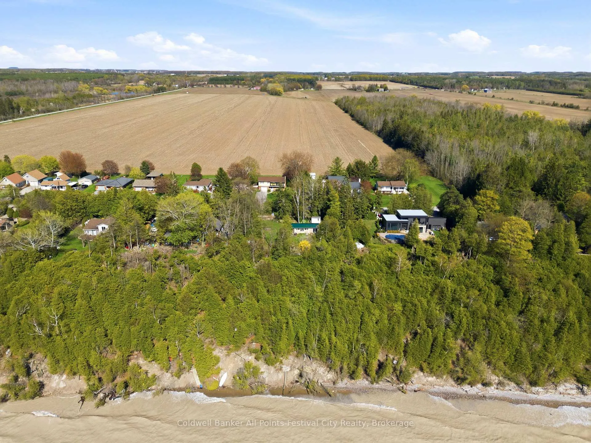 Photo 25 of 79257 Fuller Drive, Central Huron, Goderich — HOMEH