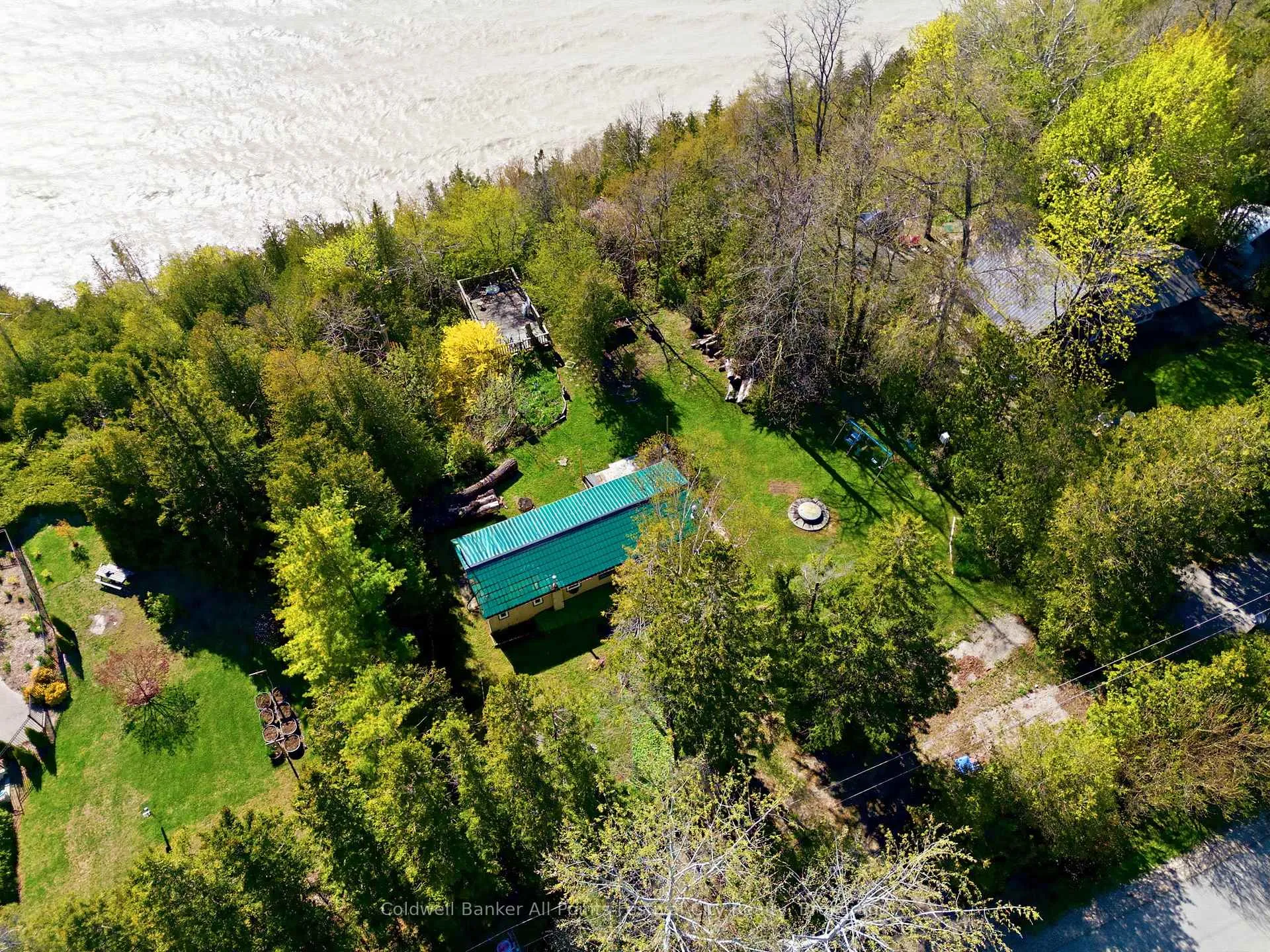 Photo 31 of 79257 Fuller Drive, Central Huron, Goderich — HOMEH
