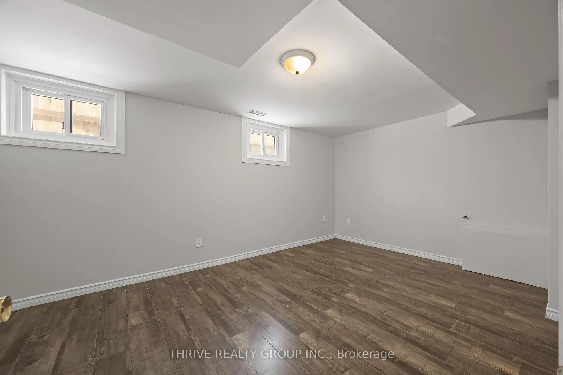 Photo 21 of Unit 2, 329 Thompson Road, London, South I — HOMEH